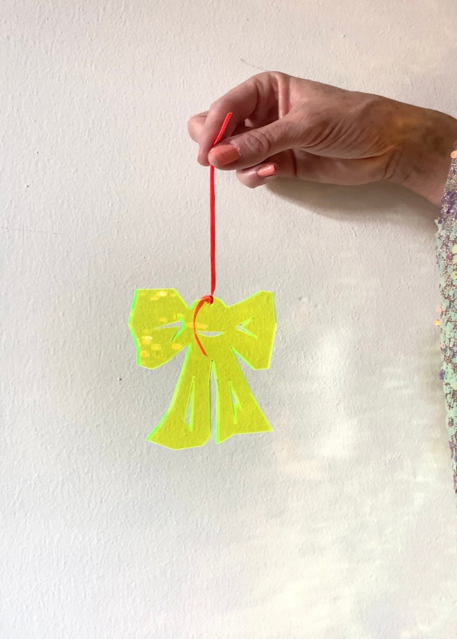 Schleife Weihnachtsanhänger Neon recycled